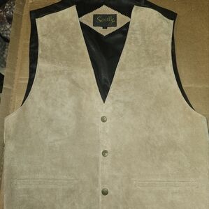 nwt scully western leatjer vest Large tan unisex
